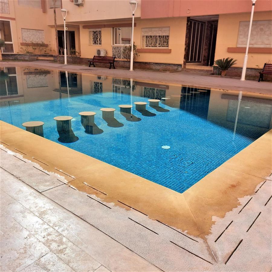 Appartement Pour Familles En Residence Avec Piscine Et Wifi มาร์ราเกช ภายนอก รูปภาพ